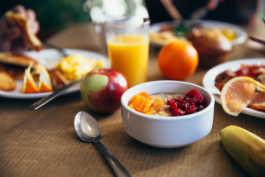 photo montrant un petit déjeuner équilibré